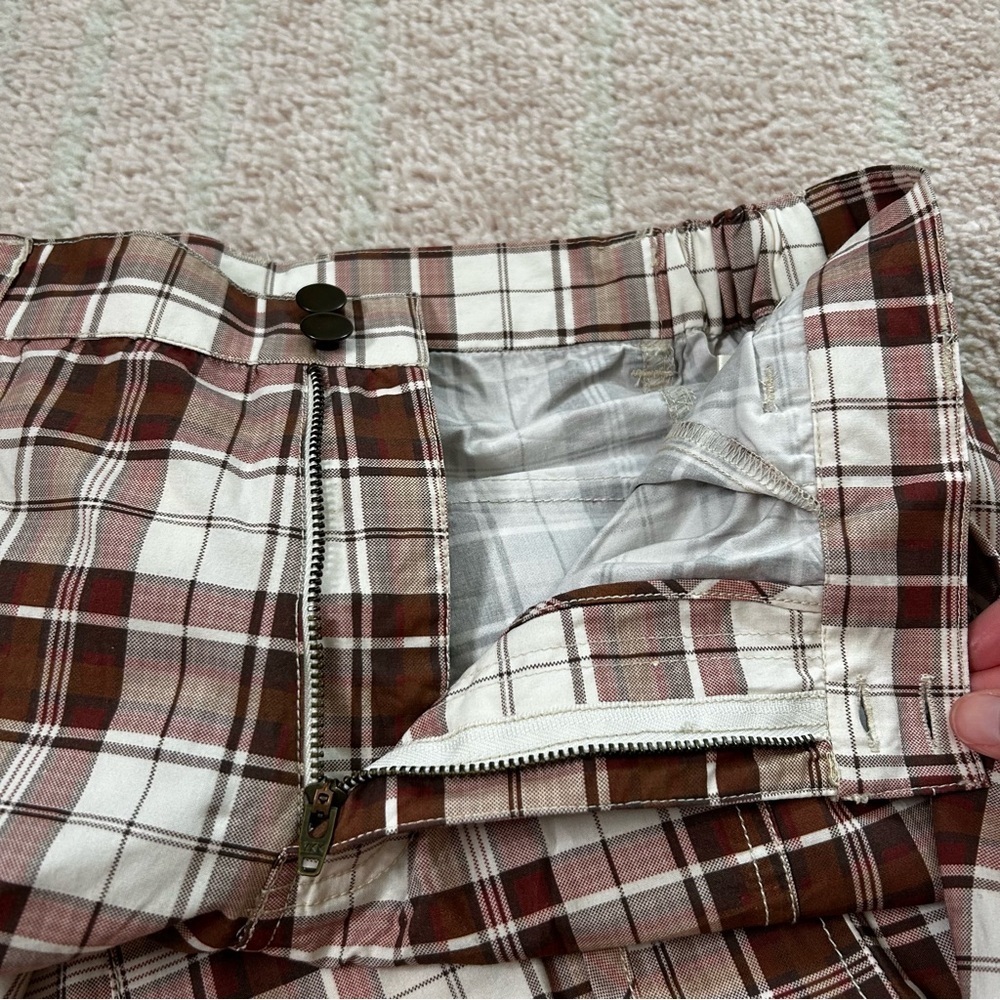 NWT Anthropologie Pilcro Slim Plaid Cargo Capris 90's Style Y2K Style Size Small - Picture 12 of 14